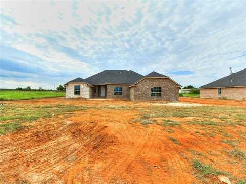 8561 Oak Tree Circle, Edmond, OK 73025