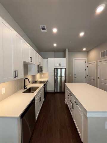 111 Town Place, Fairview, TX 75069
