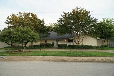 10207 Carry Back Circle, Dallas, TX 75229