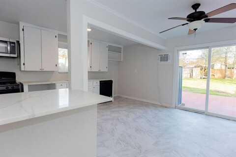 1113 S Chicago Avenue, Fort Worth, TX 76105