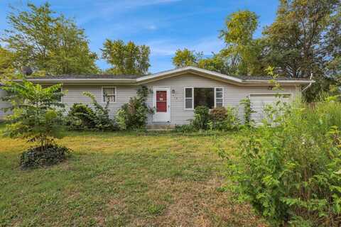 710 Field St, Altamont, IL 62411
