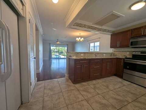 2440 SE Ocean Blvd, Stuart, FL 34996