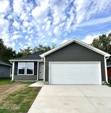 201 Eagle Edge Drive, Joplin, MO 64841