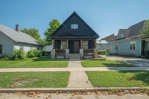 1717 S Moffet Avenue, Joplin, MO 64804