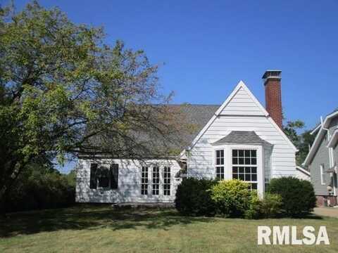 3203 N BILTMORE Avenue, Peoria, IL 61604