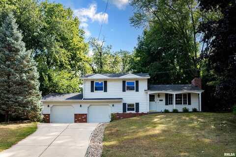 67 GROVE Place, Pekin, IL 61554