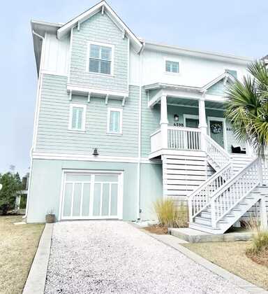 6598 Carlinga Dr, Pensacola, FL 32507