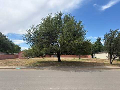 1501 Bedford Dr, Midland, TX 79701