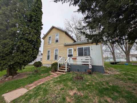 821 S Chippewa, FREEPORT, IL 61032