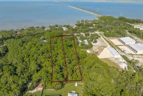 46 S Bay Shore Dr, Eastpoint, FL 32328