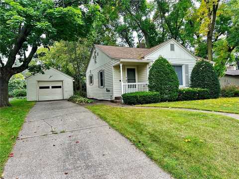 825 W Columbia Street, Chippewa Falls, WI 54729