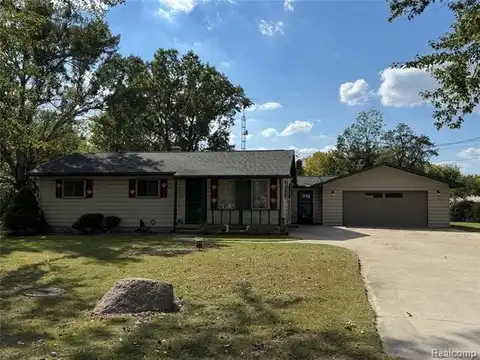 2186 Roslyn Avenue, Flint, MI 48532