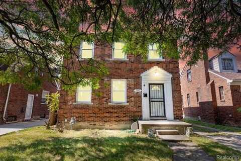5747 Lakepointe Street, Detroit, MI 48224