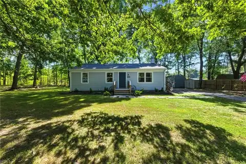 8309 Daniels Lane, Gloucester, VA 23061