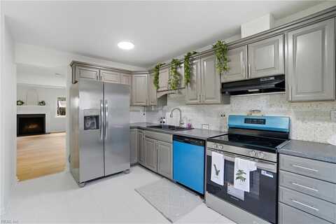 5207 Richard Road, Virginia Beach, VA 23462