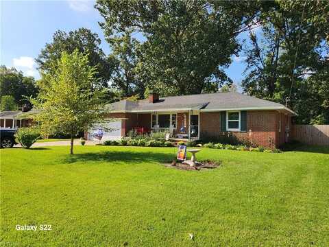208 Leonard Road, Portsmouth, VA 23701