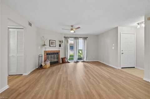 1721 Rock Bridge Mews, Chesapeake, VA 23320