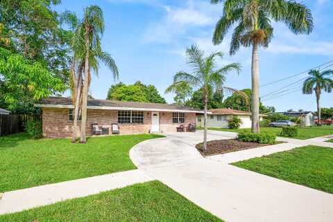 1439 Rose Circle, West Palm Beach, FL 33406