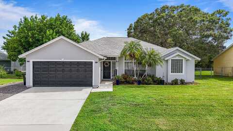 3519 SE Hyde Circle, Port Saint Lucie, FL 34984