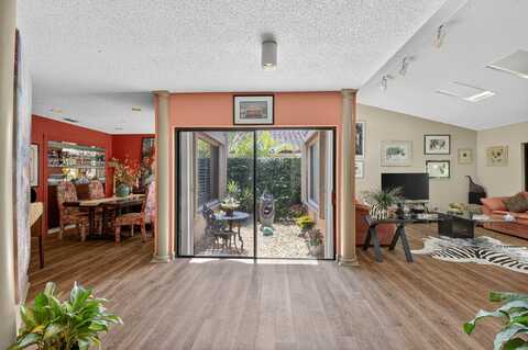 5710 Piping Rock Drive, Boynton Beach, FL 33437