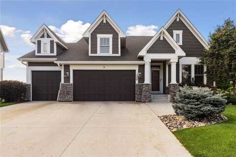 1248 Clearwater Drive, Woodbury, MN 55129