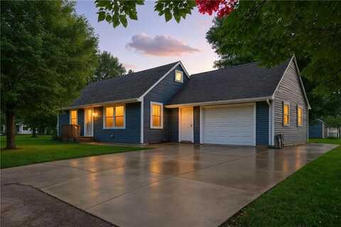 420 1st Street SW, New Richland, MN 56072