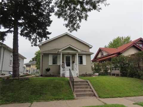 389 Roy Street N, Saint Paul, MN 55104