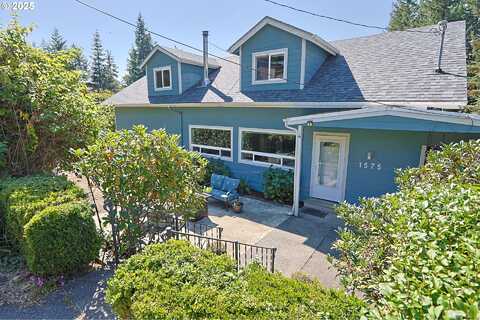 1575 N HENRY ST, Coquille, OR 97423