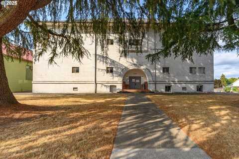 229 E MONROE ST, Carlton, OR 97111