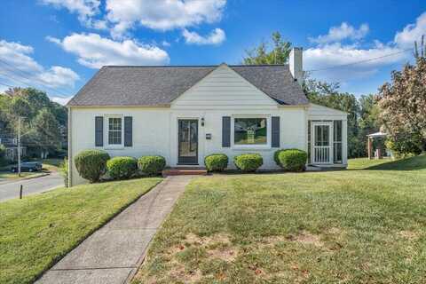 2604 Fairway DR SW, Roanoke, VA 24015