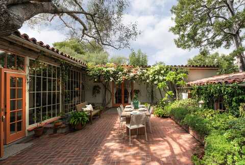924 Garden Street unit: D, SANTA BARBARA, CA 93101