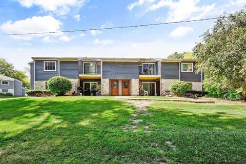 405 Whispering Pines Way, Fitchburg, WI 53713