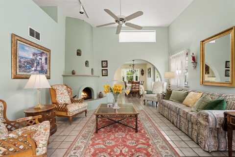 2926 Calle del Res, Santa Fe, NM 87505