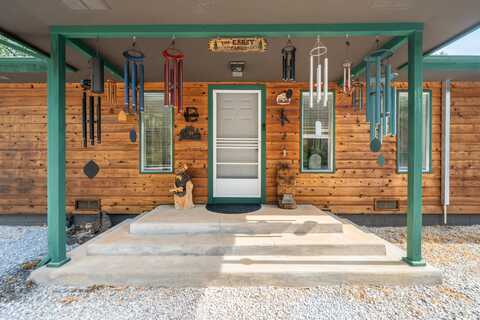 21312 Lakeshore Drive, Lakehead, CA 96051