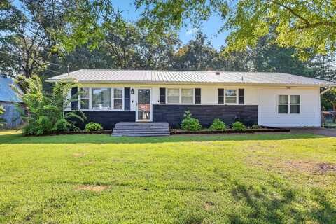 840 Pine St, Cherokee, AL 35616