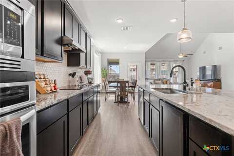 427 Bluejack Way, Hutto, TX 78634