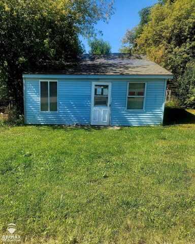 1434 Pearce, Owosso, MI 48867