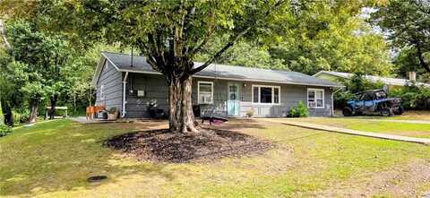 14 Abbey Lane, Foster, RI 02825