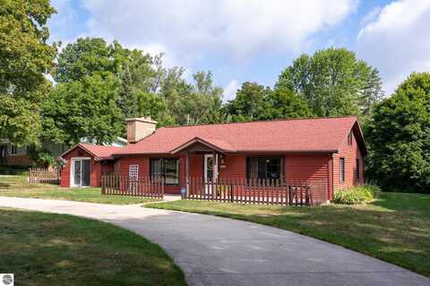604 Hopkins Avenue, Mount Pleasant, MI 48858