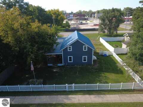 304 Pine Street, Kalkaska, MI 49646