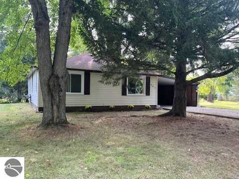 407 Twelfth Avenue, Tawas City, MI 48763