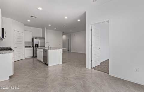 13968 E Crotalus Way E, Vail, AZ 85641