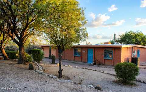 3841 N Four Winds Drive, Tucson, AZ 85750