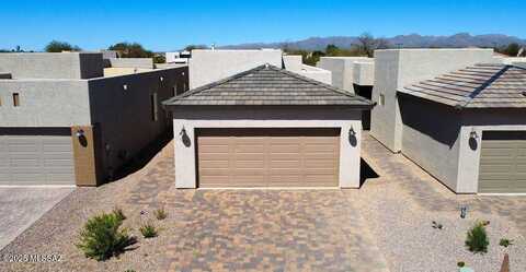 7400 W Barrel Racer Road, Tucson, AZ 85743