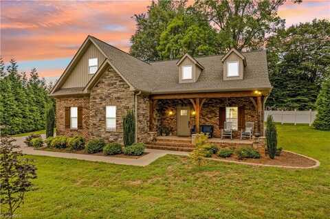178 Nellwood Court, Mocksville, NC 27028