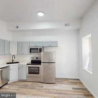 24 S WARREN STREET, TRENTON, NJ 08608