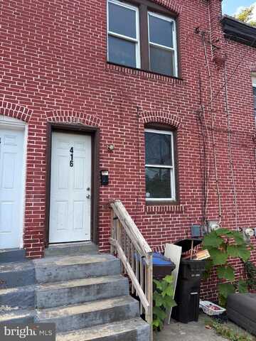 416 E OAK STREET, NORRISTOWN, PA 19401