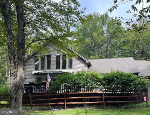 146 ARROWHEAD, NEWFOUNDLAND, PA 18445