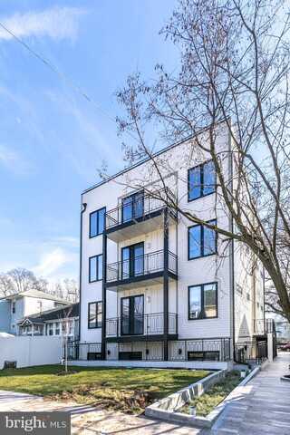 1002 RHODE ISLAND AVENUE NE, WASHINGTON, DC 20018