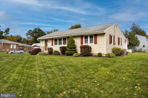 4177 CHESTNUT DRIVE, CENTER VALLEY, PA 18034